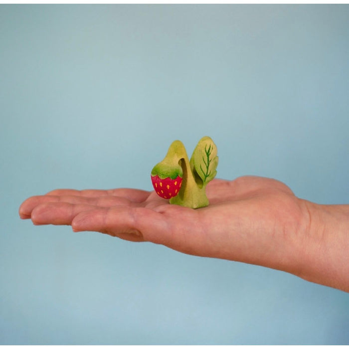 Bumbu |  Wooden Strawberry Plant